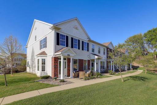 1249 Chateau Avenue, 405, Maplewood, MN 55109