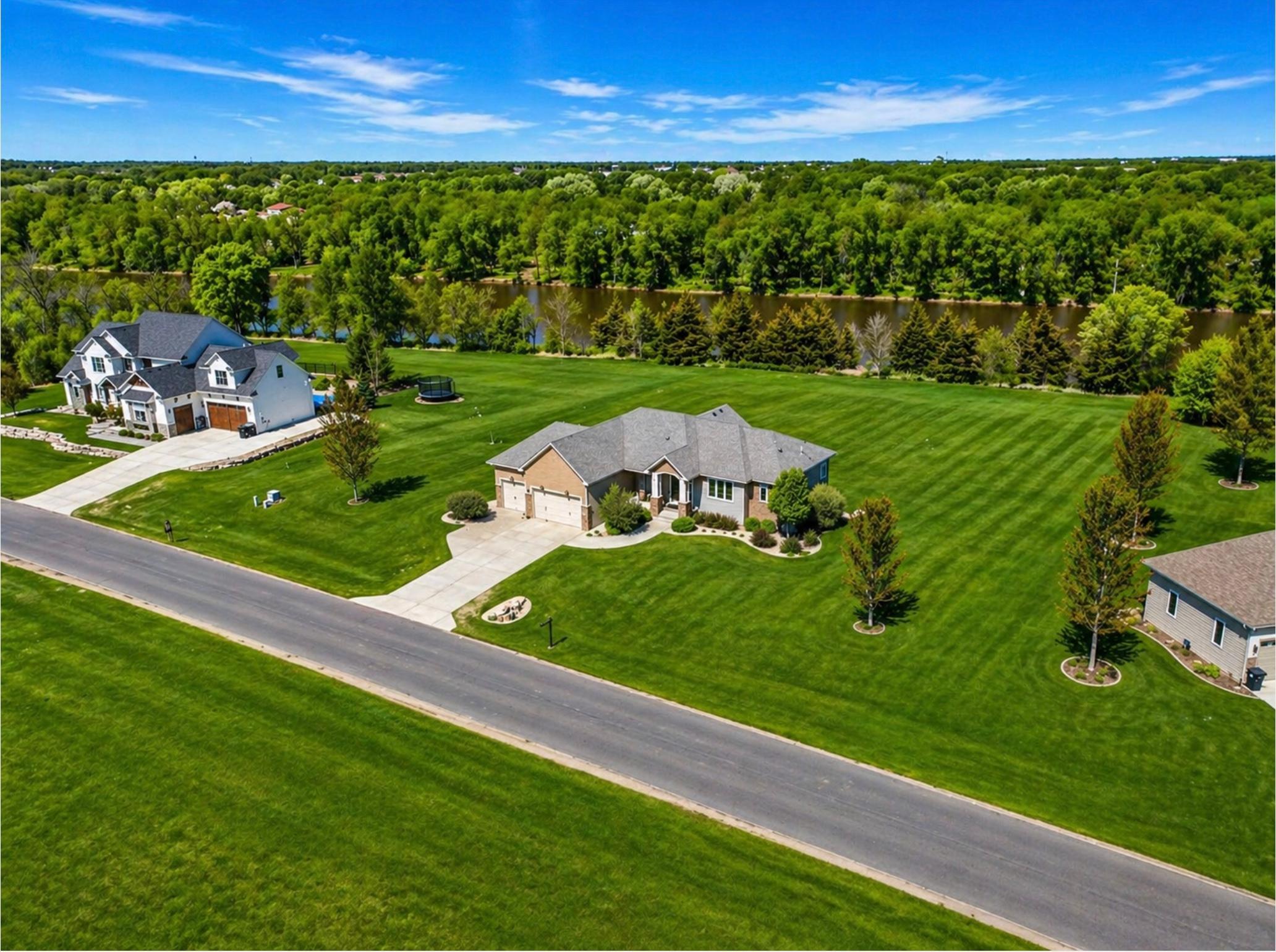 Mississippi Riverfront - 201 Feet of Shoreline