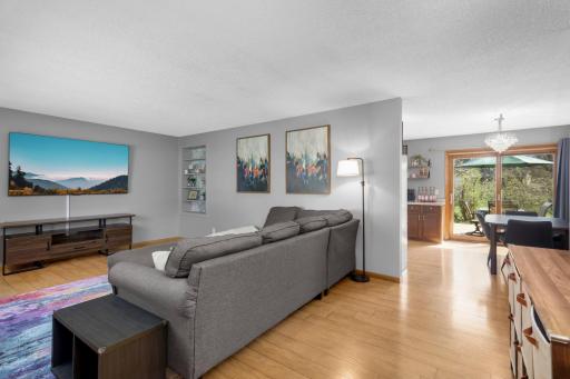 Highly desirable open floor plan makes for easy hosting of family & friends.