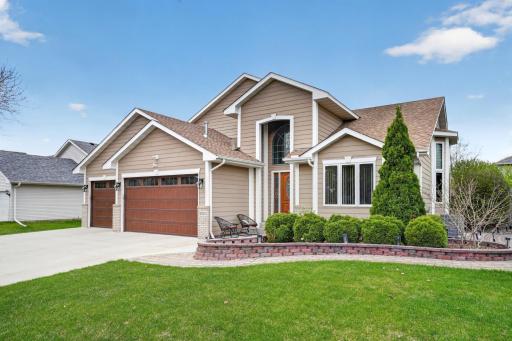 9325 Austrian Pine Avenue N, Minneapolis, MN 55443