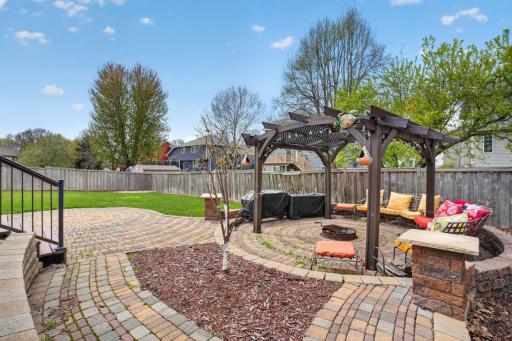 9325 Austrian Pine Avenue N, Minneapolis, MN 55443