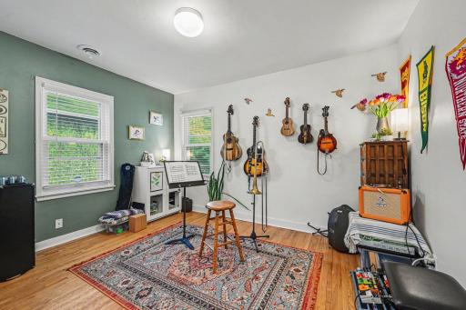 4937 Clinton Avenue, Minneapolis, MN 55419