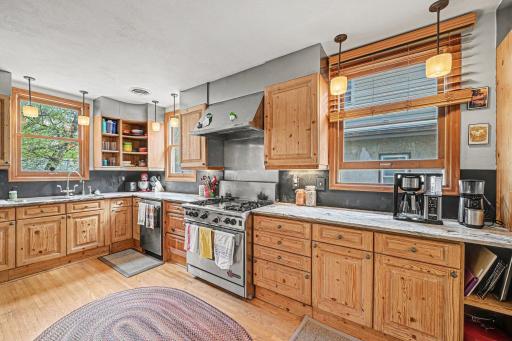 4937 Clinton Avenue, Minneapolis, MN 55419