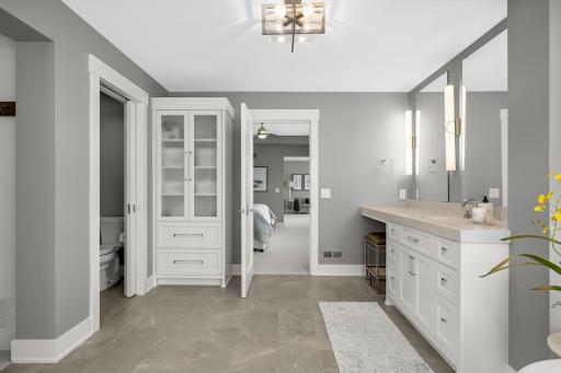 3776 Woodland Cove Parkway, Excelsior, MN 55331