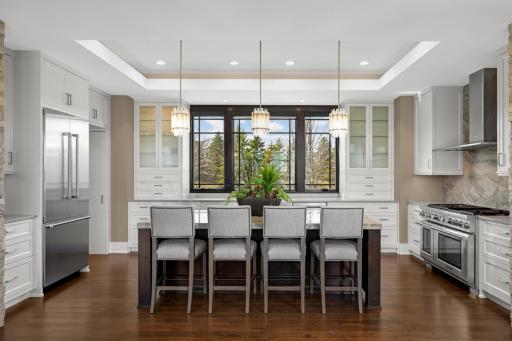 3776 Woodland Cove Parkway, Excelsior, MN 55331