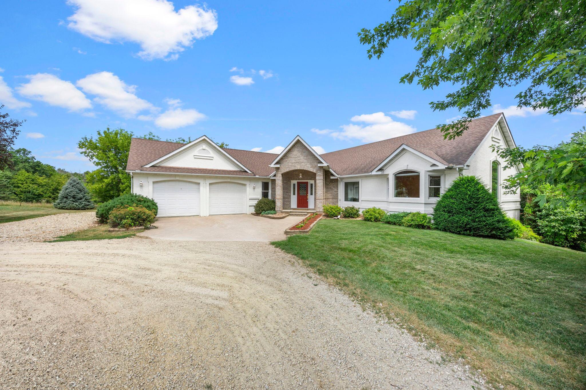 10-web-or-mls-N6690 870th St-114 (2).jpg