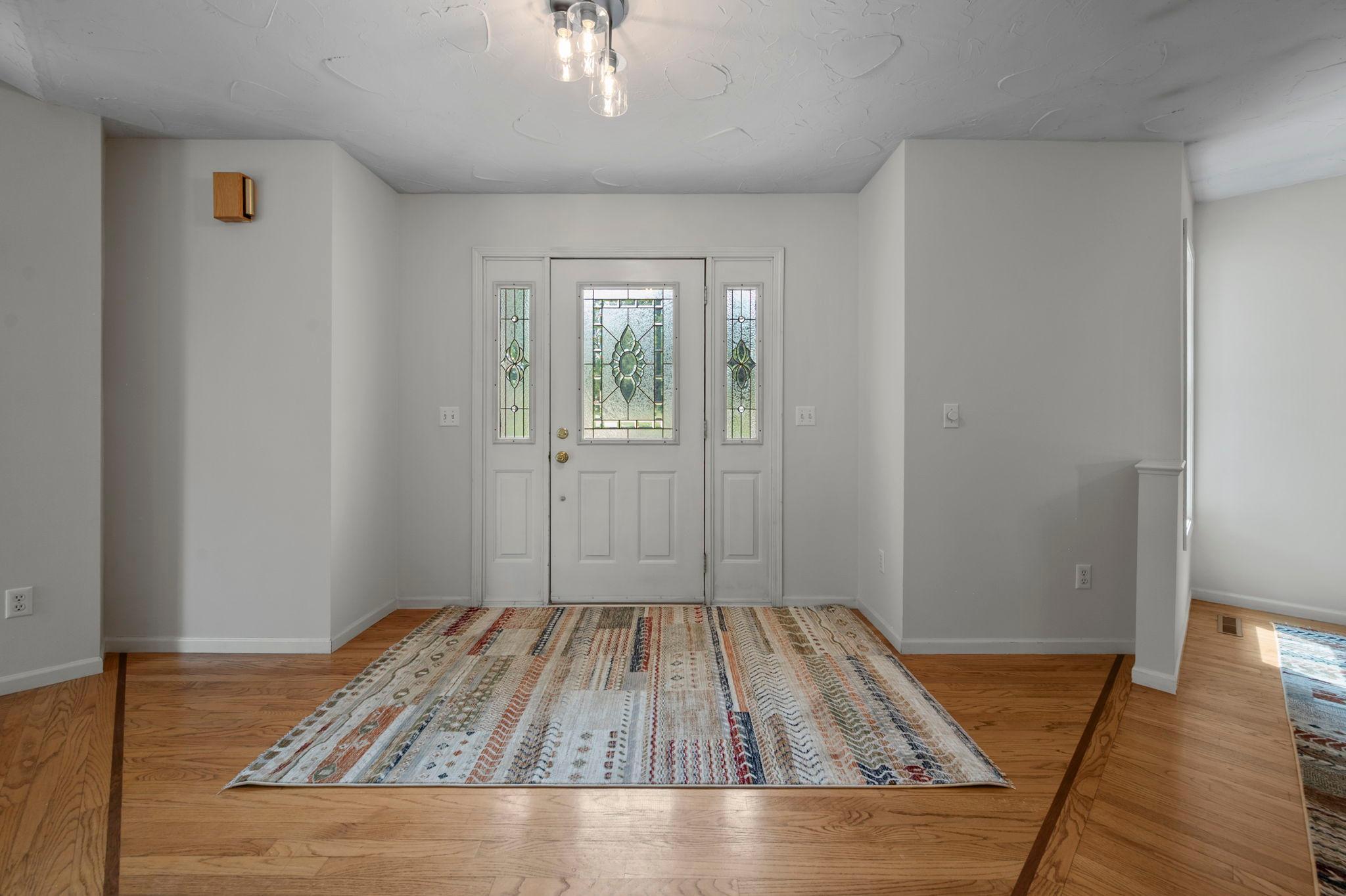 Welcome in to N6690 870th St!