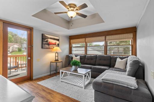 46-web-or-mls-2716 Ewing Ave N-78.jpg