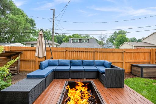 82-web-or-mls-2716 Ewing Ave N-91.jpg