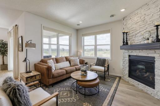 20252 Marsh Ct - Web Quality - 015 - 14 Family Room.jpg