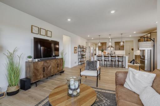 20252 Marsh Ct - Web Quality - 016 - 15 Family Room.jpg