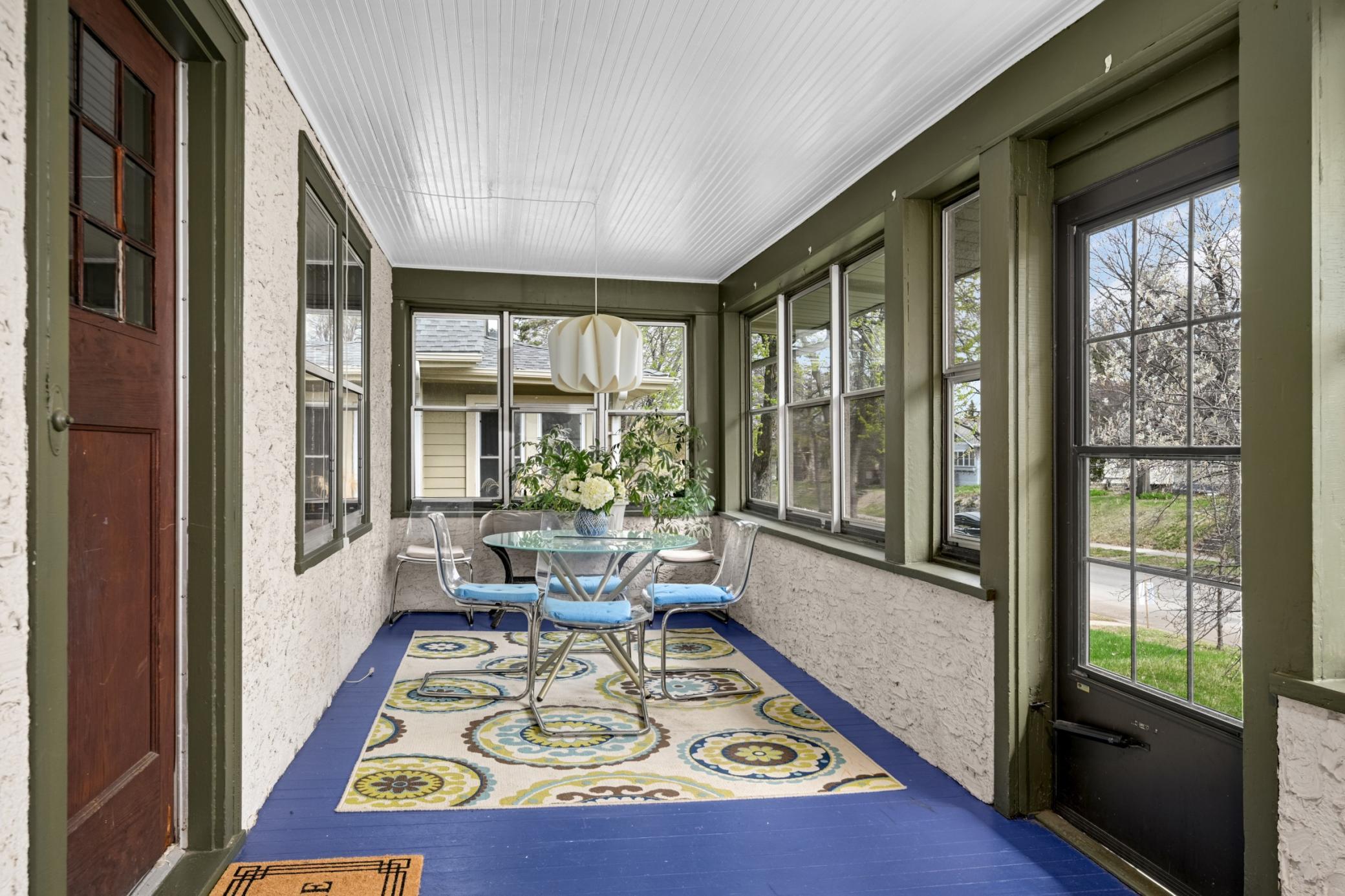 Three season front porch