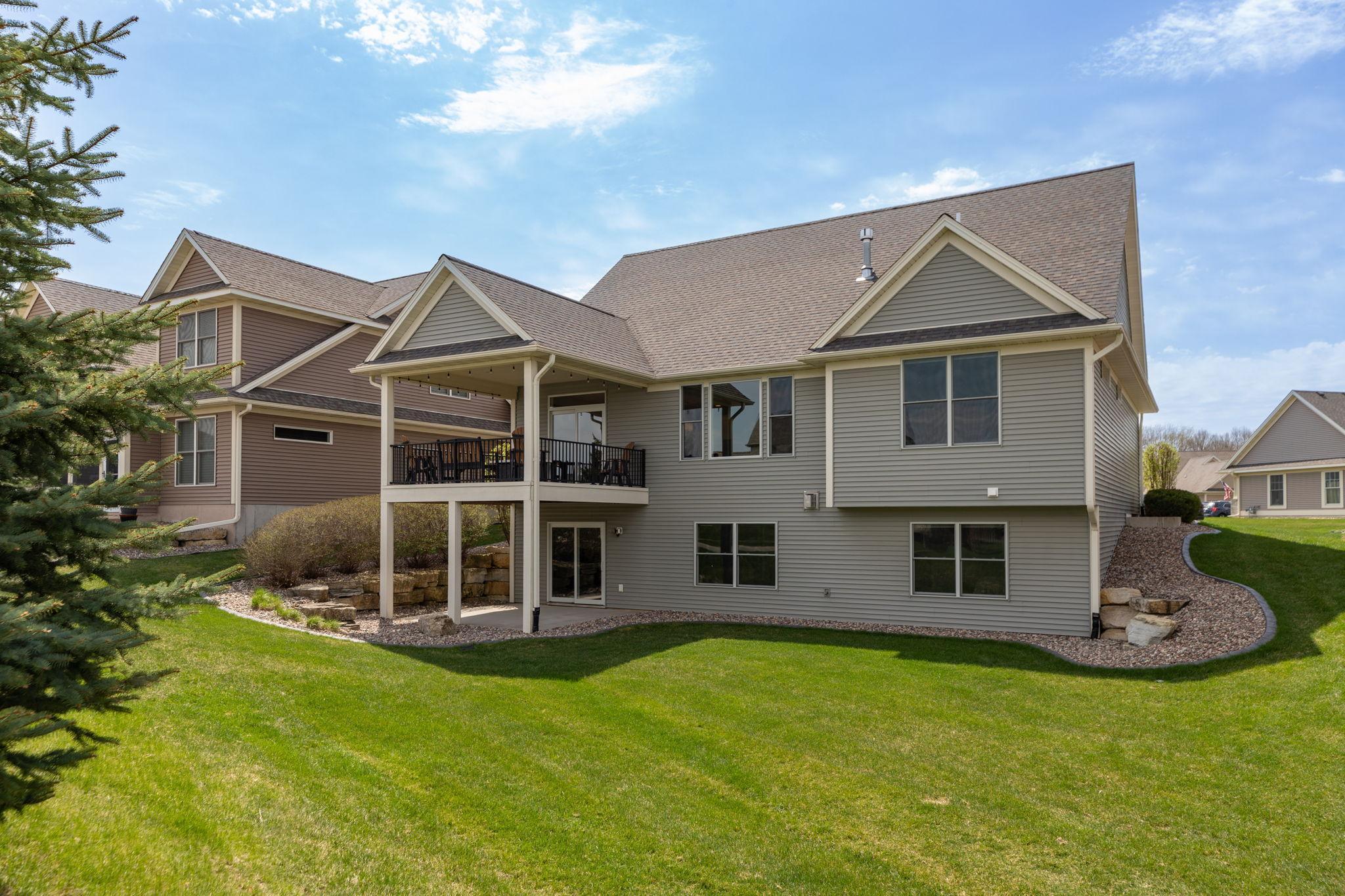 Flat usable yard space