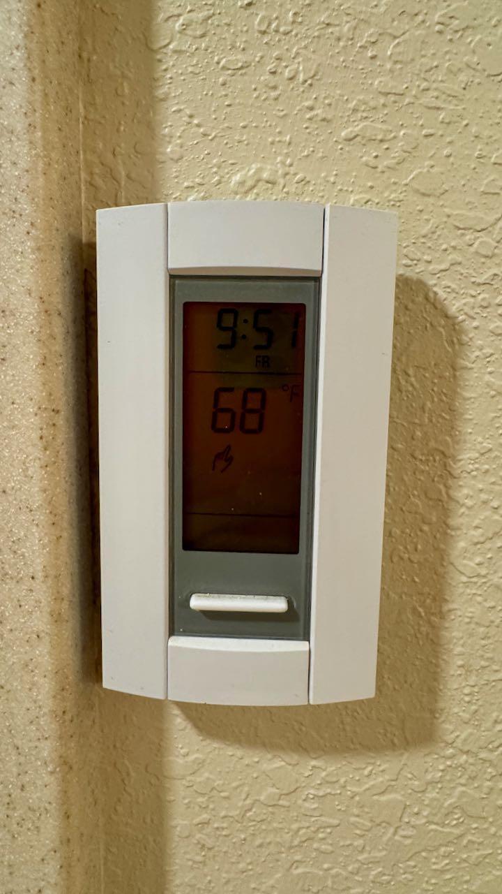 (25) Main Floor Bath Heated Floors.jpeg