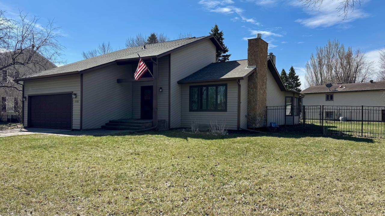 (52) Front of Home.jpeg