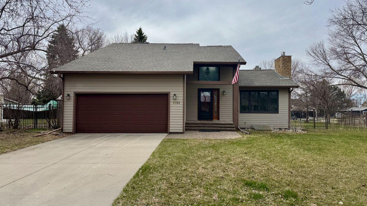 (3) Front of Home.jpeg