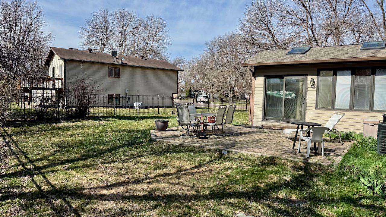(59) Backyard Patio.jpeg