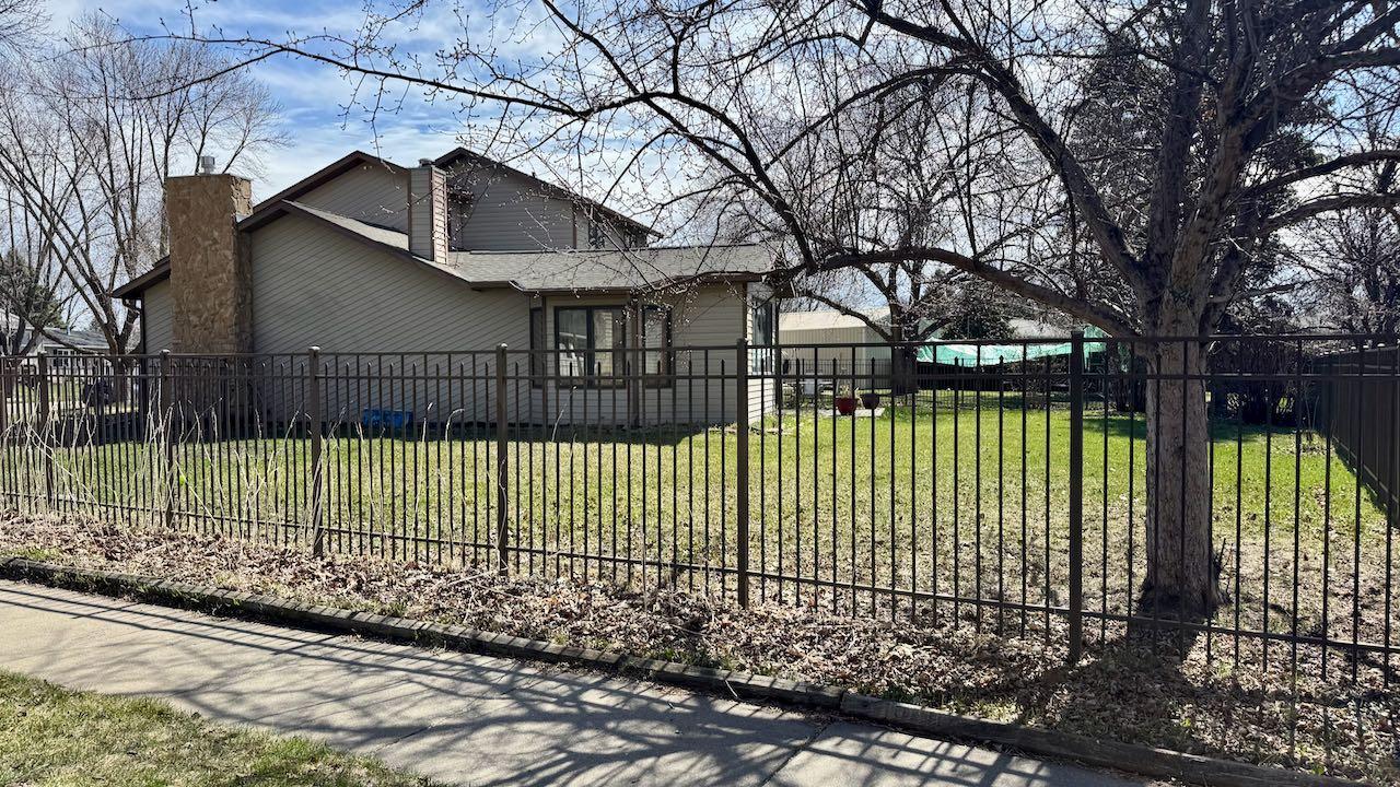 (54) Fully Fenced Yard.jpeg