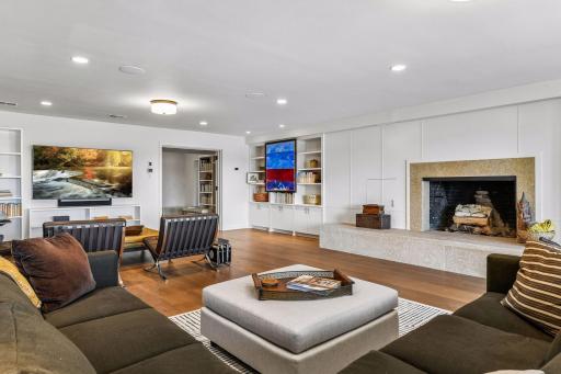 1300 Bracketts Point Road, Wayzata, MN 55391