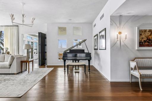 1300 Bracketts Point Road, Wayzata, MN 55391
