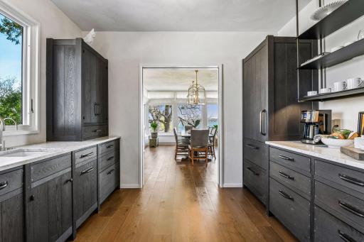 1300 Bracketts Point Road, Wayzata, MN 55391