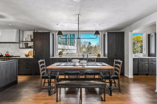 1300 Bracketts Point Road, Wayzata, MN 55391