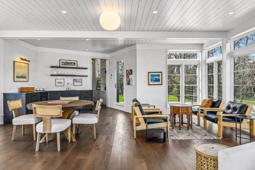 1300 Bracketts Point Road, Wayzata, MN 55391