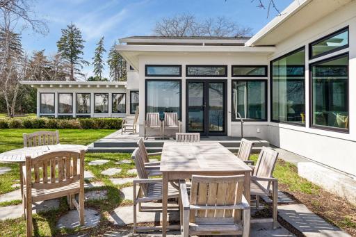1300 Bracketts Point Road, Wayzata, MN 55391