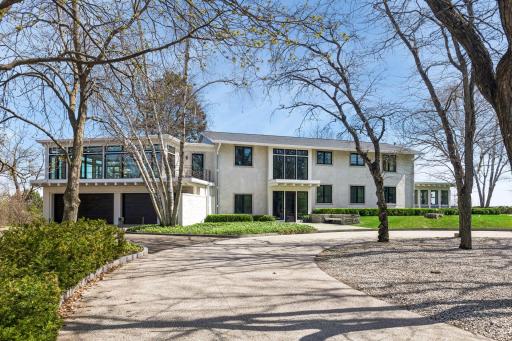 1300 Bracketts Point Road, Wayzata, MN 55391