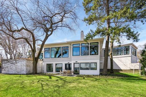 1300 Bracketts Point Road, Wayzata, MN 55391