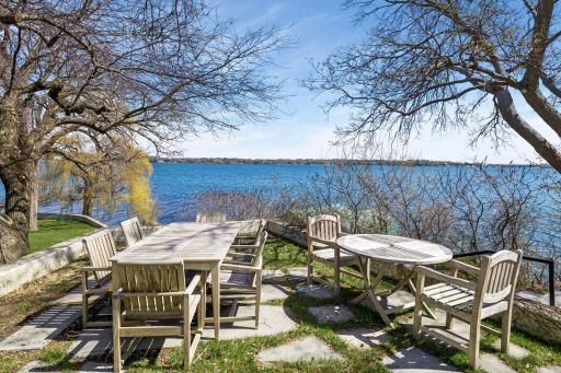 1300 Bracketts Point Road, Wayzata, MN 55391
