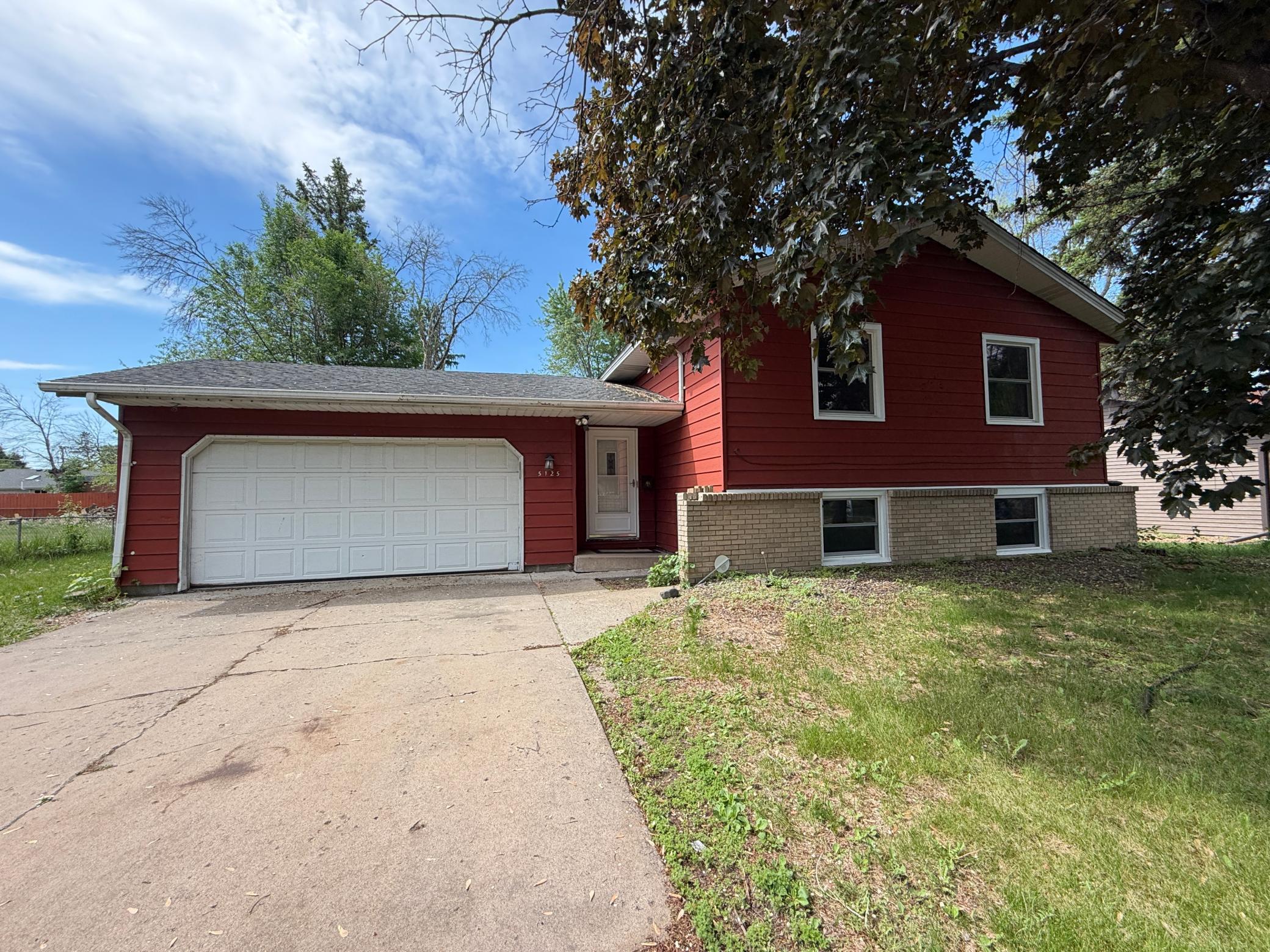 Welcome to 5125 77th Ave N