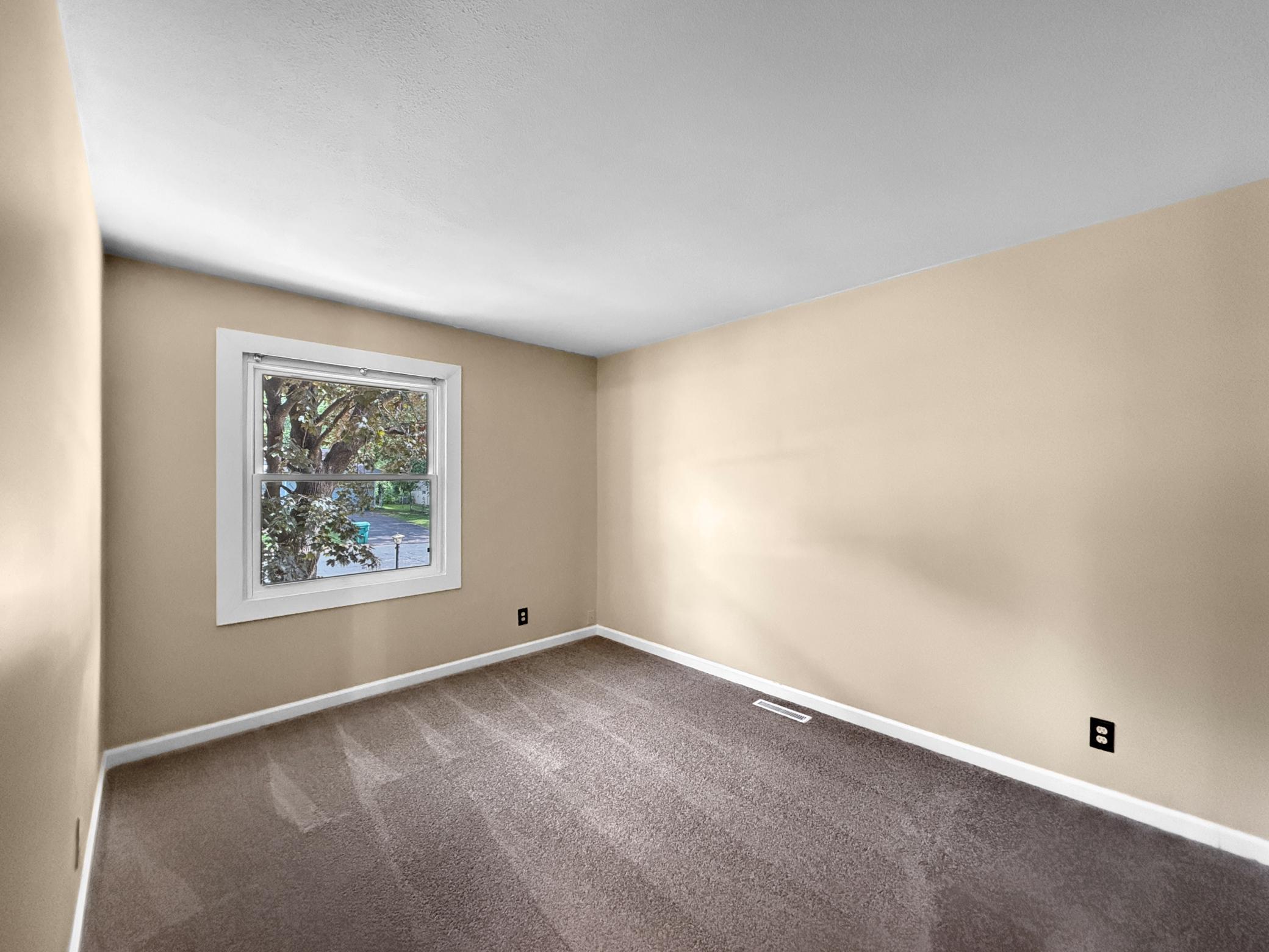 Upper level bedroom #2