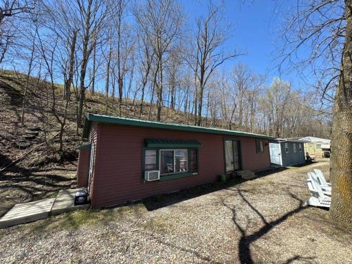 17436 Gary Trail, 27, Faribault, MN 55021