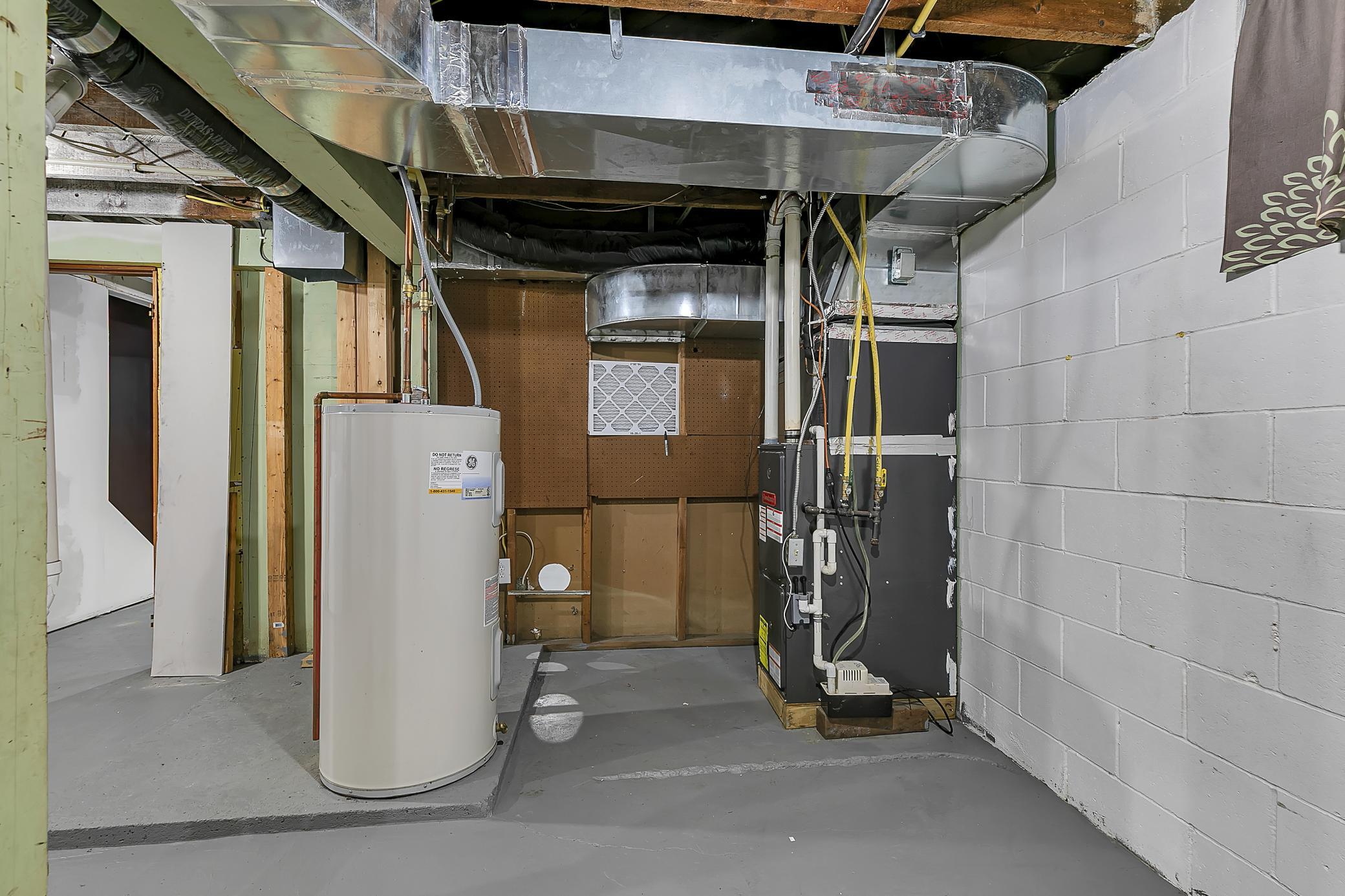 95% high-efficiency forced air furnace
