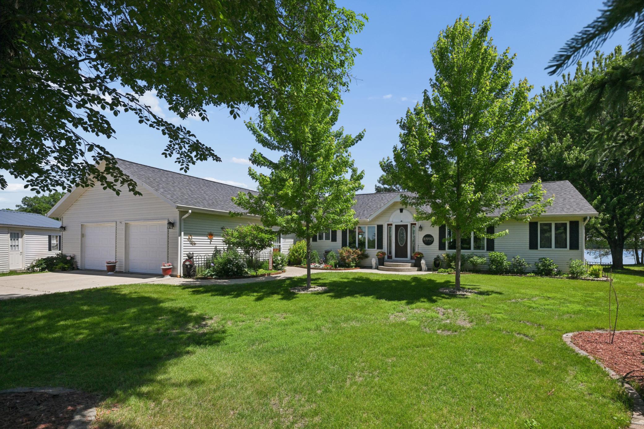 Escape to your private retreat on the shores of Lake Preston, conveniently located less than 4 miles from Oakdale Golf Course.