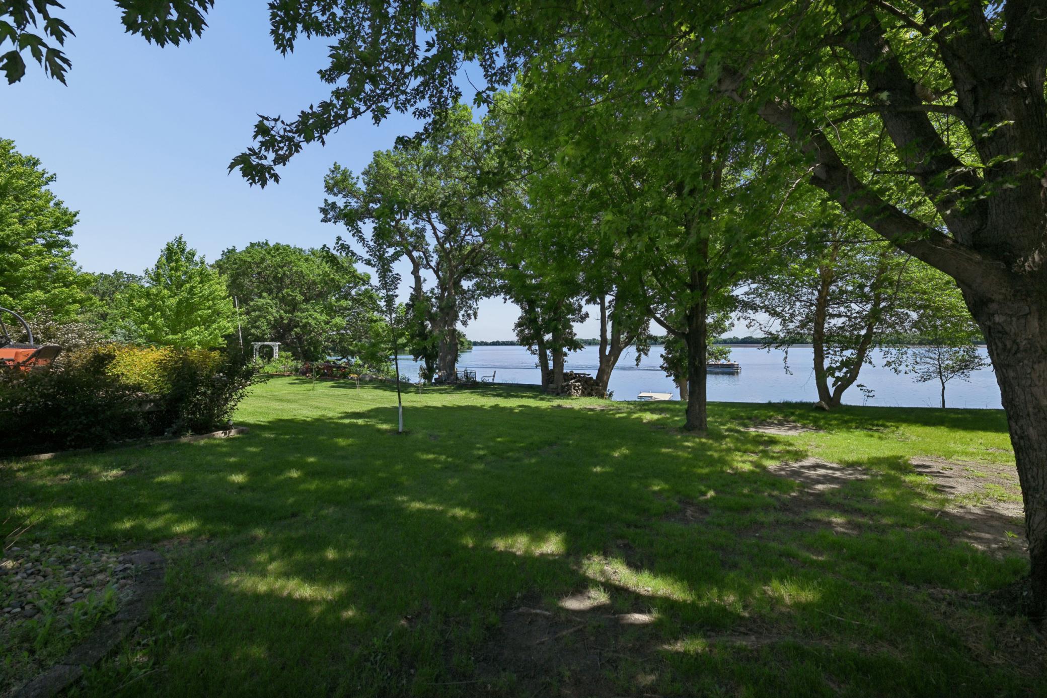 Enjoy 195' of Lake Preston shoreline.