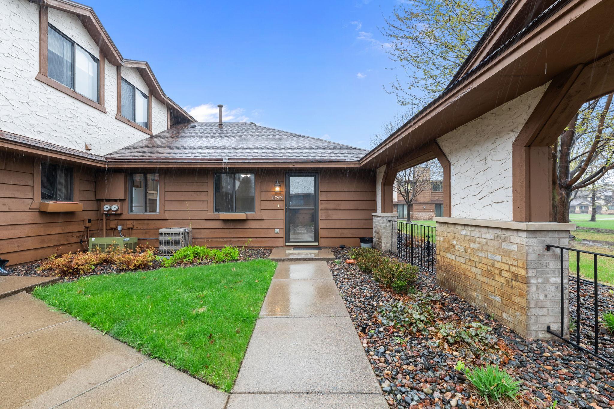 Front door courtyard area