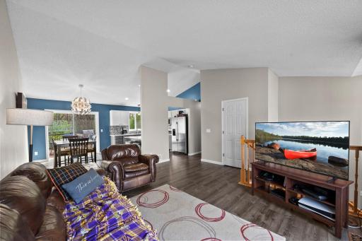 612 6th Street N, Montrose, MN 55363