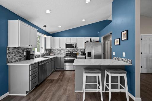 612 6th Street N, Montrose, MN 55363
