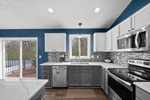 612 6th Street N, Montrose, MN 55363