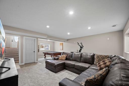 612 6th Street N, Montrose, MN 55363
