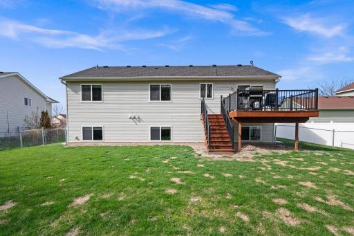 612 6th Street N, Montrose, MN 55363