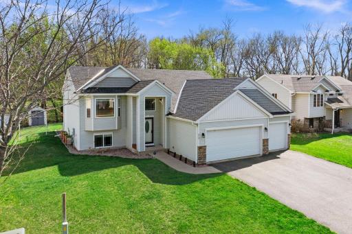 612 6th Street N, Montrose, MN 55363