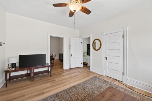 1942 Lincoln Street NE, Minneapolis, MN 55418
