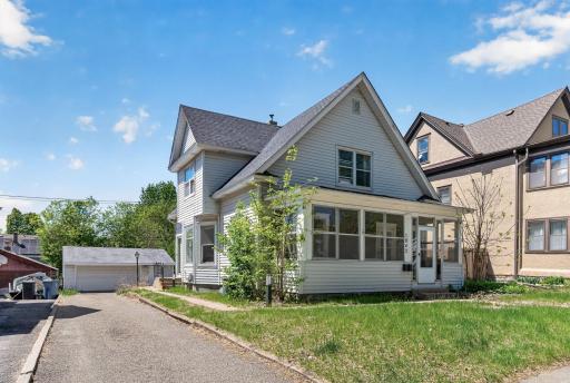 1942 Lincoln Street NE, Minneapolis, MN 55418