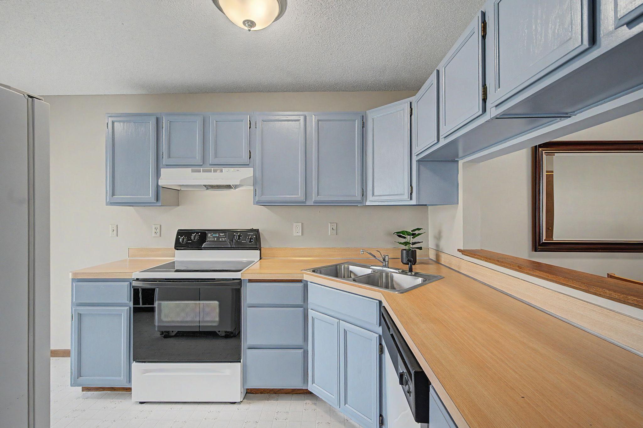 Kitchen with a very convenient design