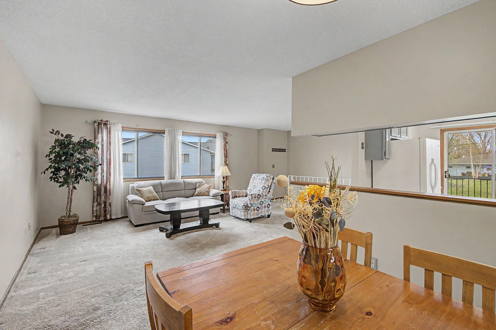 Dining area to living room