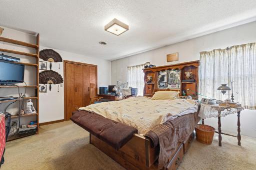 38630 US Highway 169, Saint Peter, MN 56082