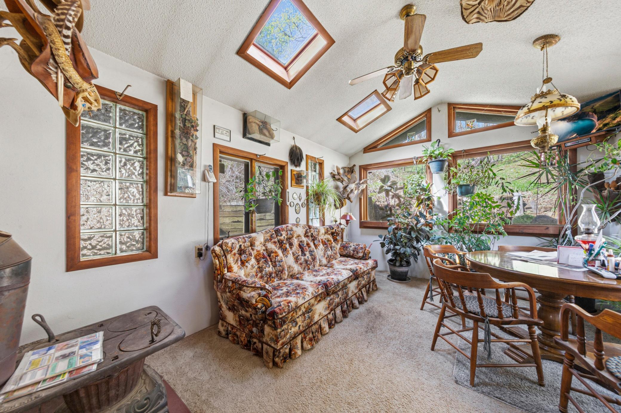 34 dining_sunroom.jpg